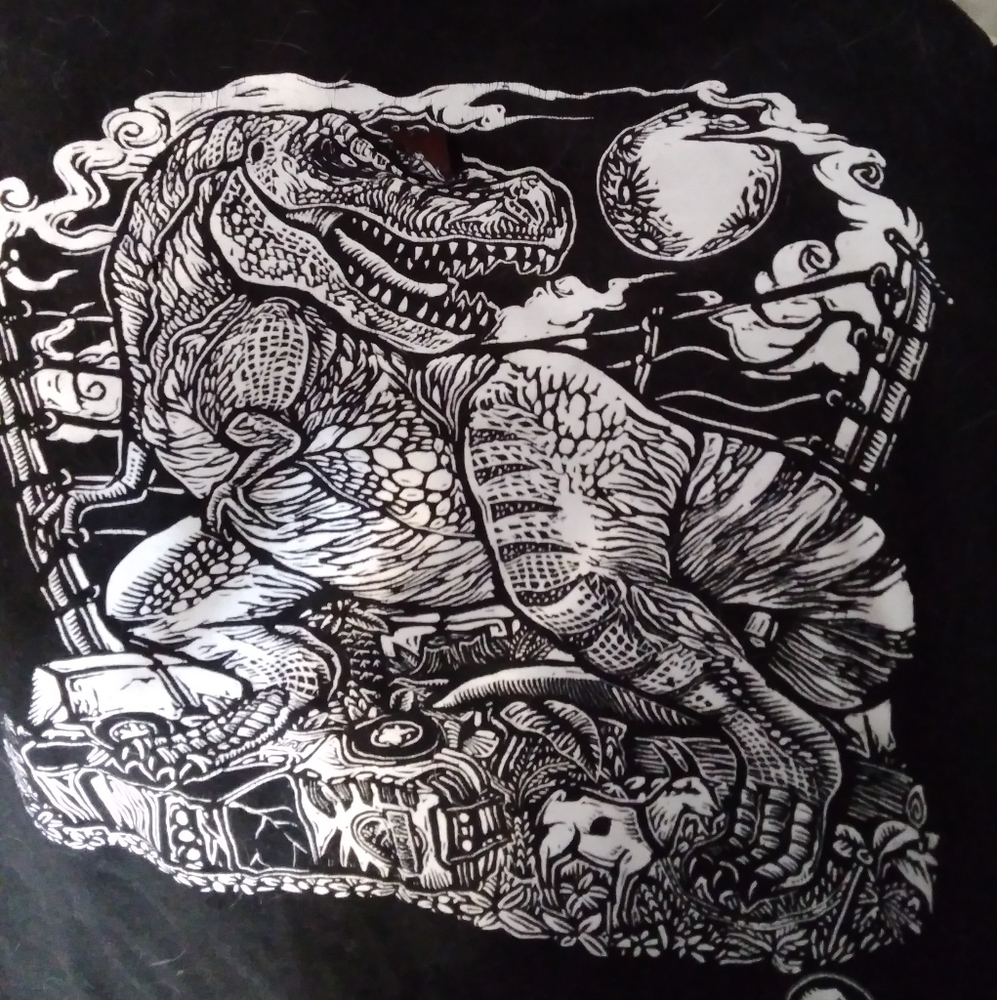 Iso Jurassic park tee shirt
